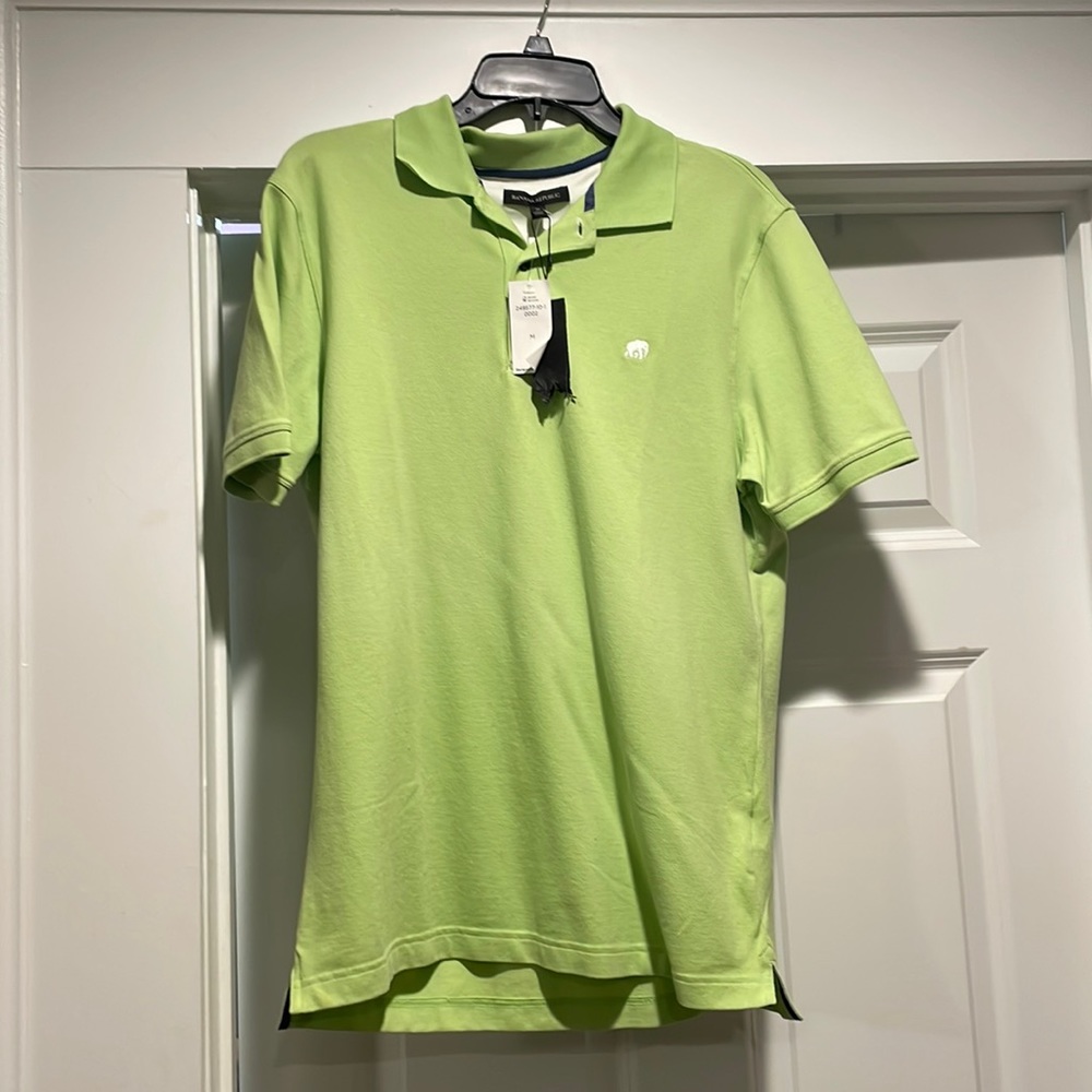 Never worn green banana republic polo